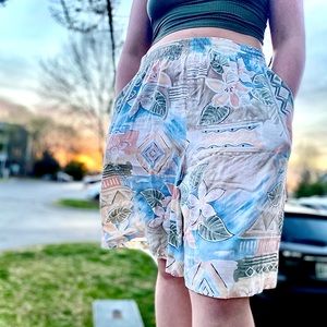 Amazing Vintage 80’s Pastel Geometric Gaucho Style Short Pants